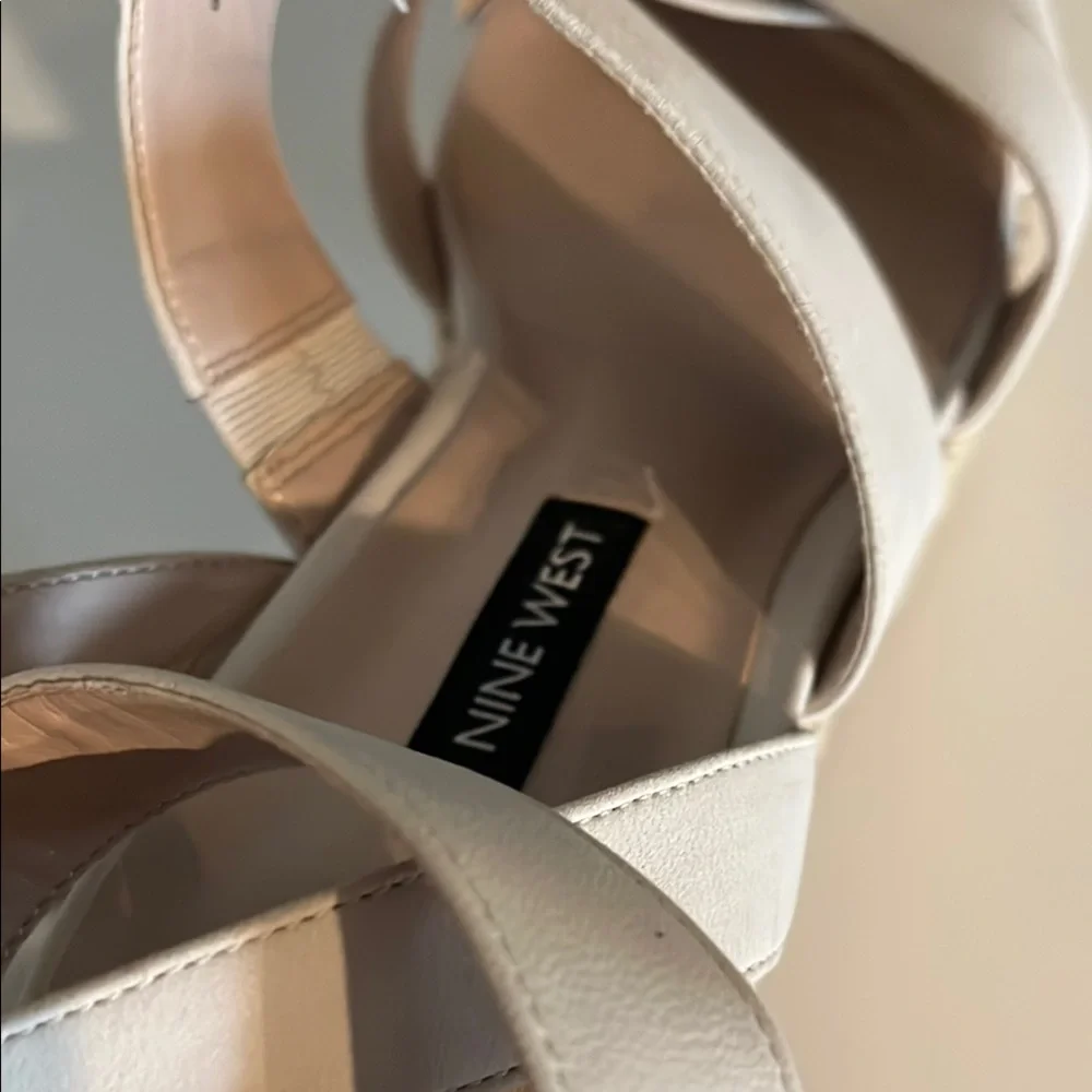 Nine West Cream Wedge Sandals with Adjustable Ankle Strap Size 8‎